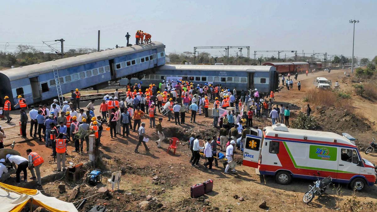 Coromandel Train Accident A Look At Earlier Mishaps Oneindia News