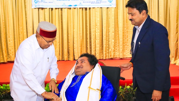 Sai Kaustuv Dasgupta Receives Prestigious Award Of Prominent Bengalis From Karnataka by Governor