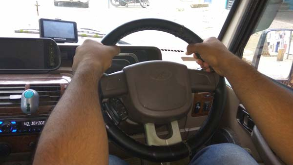 Bengaluru: Driver Flashes Private Parts At Woman; Company Takes Action Following Viral Post Bengaluru: Driver Flashes Private Parts At Woman; Company Takes Action Following Viral Post