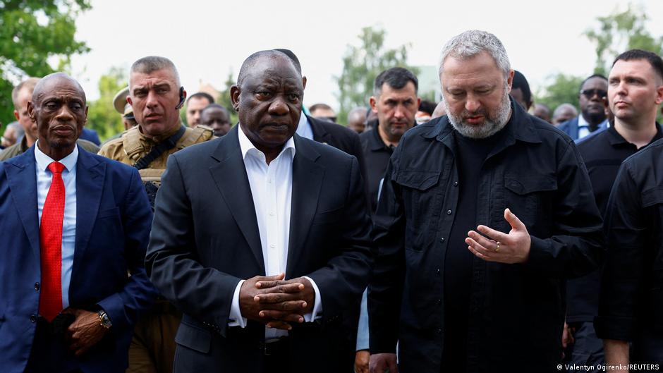 South African President Cyril Ramaphosa and Ukraines Prosecutor General Andriy Kostin visited the site of a mass grave in the town of Bucha, Ukraine