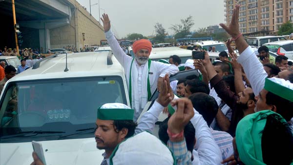 Farmers Block Roads In Kurukshetra, Demand MSP For Sunflower Seeds