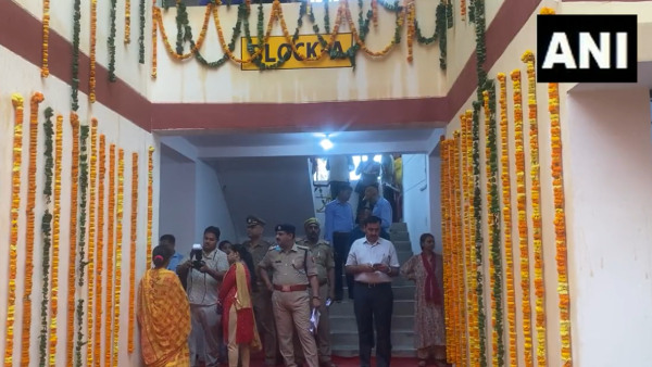 Flats Built On Land Seized From Gangster Atiq Ahmed Handed Over To The Poor