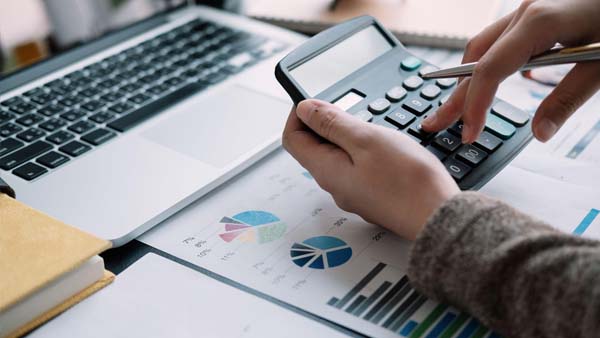 Understanding the Factors that Affect Business Loan Interest Rates