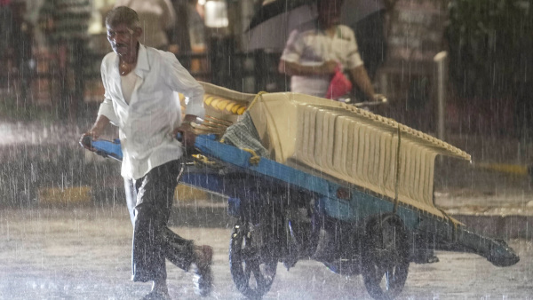 Mumbai, Suburbs Receive Moderate to Heavy Rains, IMD Predicts More Showers
