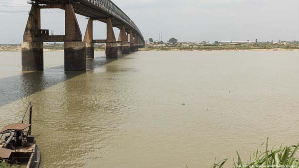 Nigeria: More than 100 feared dead after boat capsizes