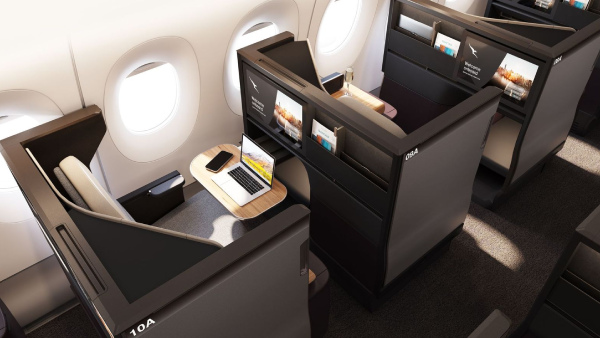 In A First, Qantas Airways Introduces Communal Lounge For Long-Haul Flights [Picture Tour]