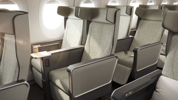 In A First, Qantas Airways Introduces Communal Lounge For Long-Haul Flights [Picture Tour]