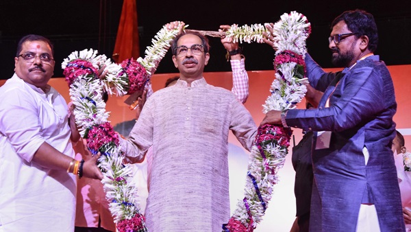 PM Modi Has Time To Go To US But Not Manipur: Thackeray PM Modi Has Time To Go To US But Not Manipur: Thackeray