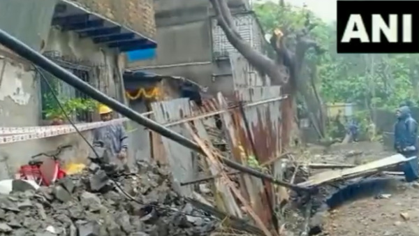 40-Foot-Long Wall Collapses In Thane, No Casualties Reported | Video
