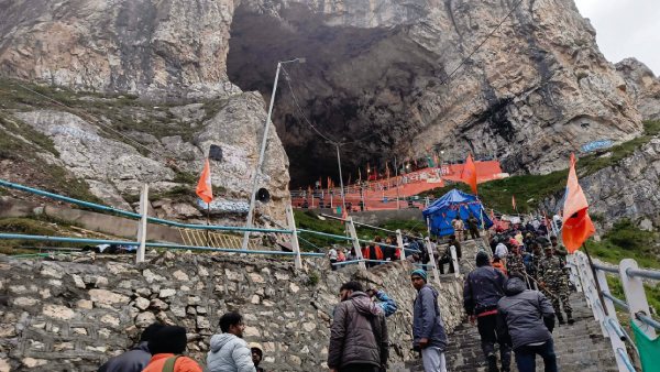 Amarnath Yatra Temporarily Suspended Due To Bad Weather
