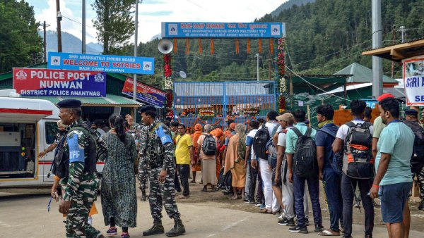Amarnath Yatra 2023: First Batch Of Pilgrims Begin Journey From Jammu Amarnath Yatra 2023: First Batch Of Pilgrims Begin Journey From Jammu