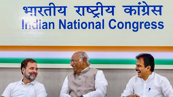 Congress President Mallikarjun Kharge with party leaders Rahul Gandhi and KC Venugopal during a meeting on Rajasthan, at AICC office in New Delhi