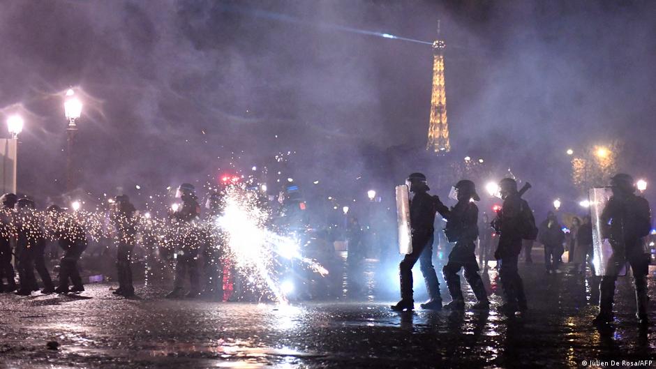 Protesters in some recent France riots resorted to fireworks when confronting security Protesters in some recent France riots resorted to fireworks when confronting security