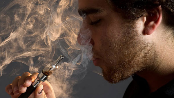 Govt Sends Notice To 15 Websites For Selling E-Cigarettes, Social Media Sites Under Scanner