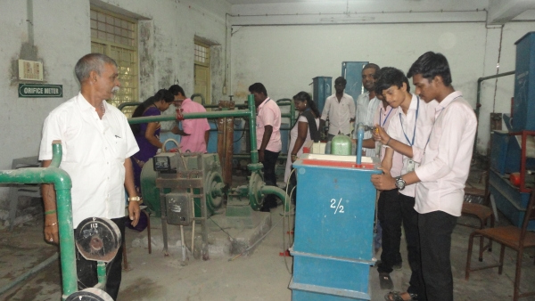 10th & 12th not needed….8th pass is enough…..Incredible idea of Tamil Nadu government 10th & 12th not needed….8th pass is enough…..Incredible idea of Tamil Nadu government