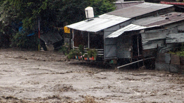 Himachal Pradesh Floods: CM Urges People To Stay Indoors, Announces Helpline Numbers Himachal Pradesh Floods: CM Urges People To Stay Indoors, Announces Helpline Numbers
