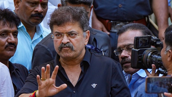 NCP Appoints Jitendra Awhad As LoP In Maha Assembly