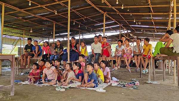 Manipur: 41 People Of Meitei Community Reach Assam From Mizoram After Threat Over Video Manipur: 41 People Of Meitei Community Reach Assam From Mizoram After Threat Over Video