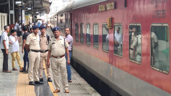 RPF Constable Kills His Senior, Enters Another Boggie Shoots 3 Passengers Dead In Jaipur-Mumbai Train