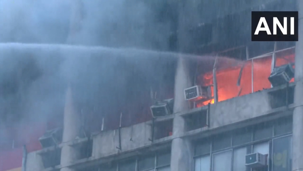 Fire Breaks Out At Building In Delhis Barakhamba Road 