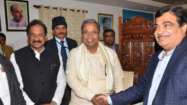CM Siddaramaiah Meets Union Minister Nitin Gadkari CM Siddaramaiah Meets Union Minister Nitin Gadkari