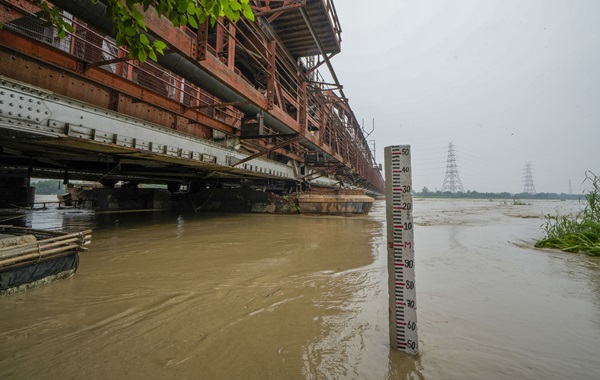Trouble Mounts For Delhi As Raging Yamuna Swells To Record Levels Trouble Mounts For Delhi As Raging Yamuna Swells To Record Levels