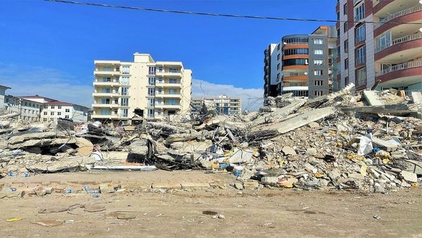 Damaged building due to Turkey earthquake
