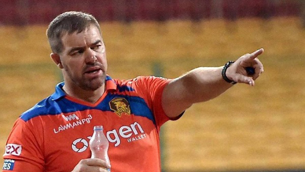Heath Streak