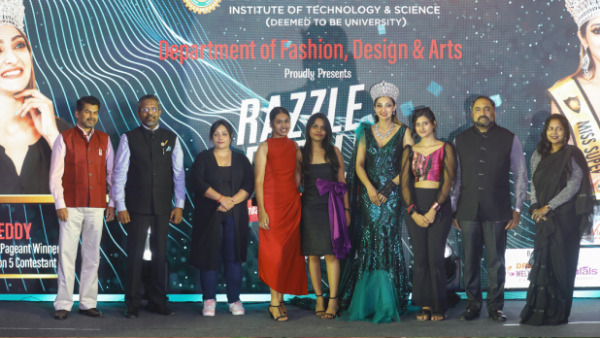 The 9th Edition of Razzle Dazzle, Fashion Show at HITS