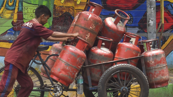 Sigh Of Relief! Govt Reduces Cost Of LPG Cylinders By Rs 200