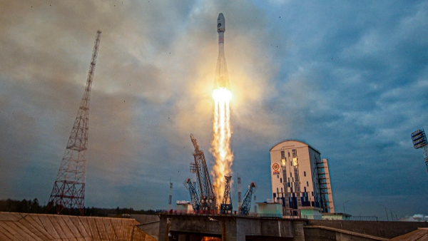 Russias Luna-25 Probe Experiences Glitch Ahead Of Moon Landing