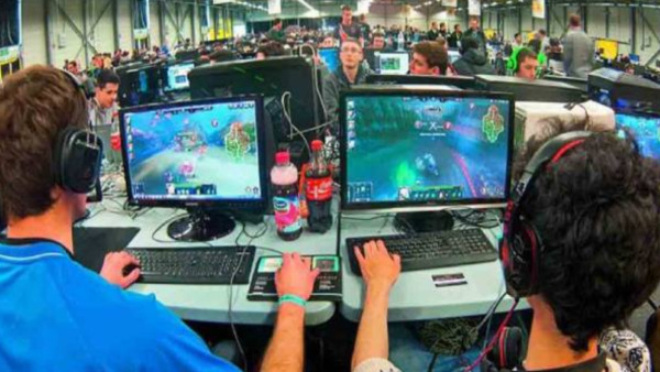 Government Brings Online Gaming and Advertising Under I&B Ministry