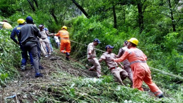 Uttarakhand: 8 Persons Die After A Bus Falls In A Gorge In Gangotri 