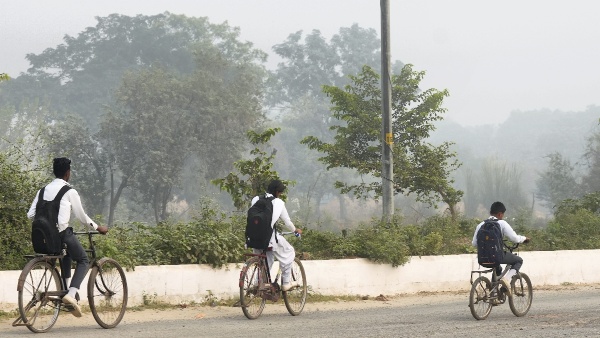 Goa: 11 Schoolgirls Hospitalised After Being Pepper-Sprayed By Fellow Students As Part Of Mischief Goa: 11 Schoolgirls Hospitalised After Being Pepper-Sprayed By Fellow Students As Part Of Mischief
