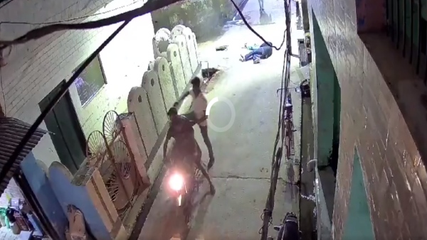 Chilling CCTV Footage Shows Man Shot At Point Blank Range In Front Of Child In UP 