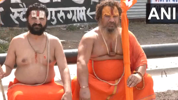 Ayodhya Seer Stopped From Entering Nuh, Sits On Hunger Strike