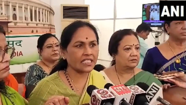 BJP Women MPs Lodge Complaint Against Rahul Gandhis Alleged Flying Kiss Gesture