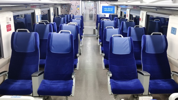 Hyderabad –Bengaluru Vande Bharat Express: Check Train Timings, Train Fare, Stops & More