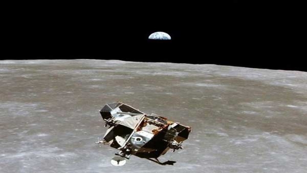 Chandrayaan-1 Data Suggests Electrons From Earth Forming Water On Moon