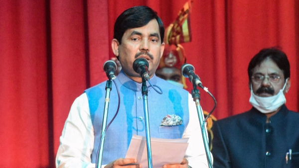 BJP Leader Shahnawaz Hussain Suffers Heart Attack, Undergoes Angioplasty BJP Leader Shahnawaz Hussain Suffers Heart Attack, Undergoes Angioplasty