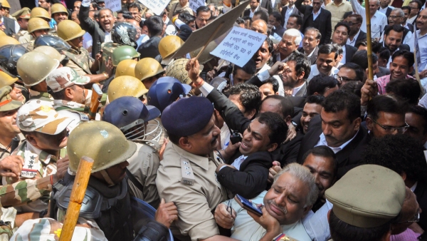 Uttar Pradesh Lawyers Protest