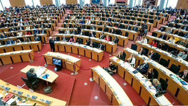 EU Reverses Decision on Palestinian Aid Suspension, Urgently Reviews Assistance