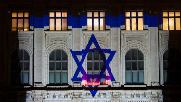 Israeli Diplomat Stabbed In China