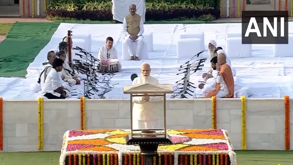 PM Modi Pays Rich Tributes To Gandhi, Shastri