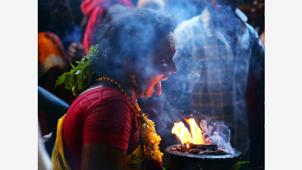 Dussehra Festival In Kulasekarapatnam, A Small Village In TN Attracts 5 Lakhs Devotees