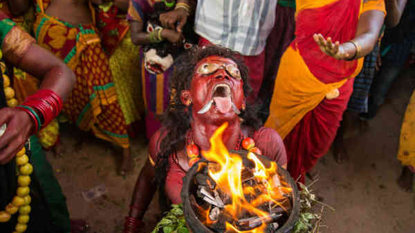 Dussehra Festival In Kulasekarapatnam, A Small Village In TN Attracts 5 Lakhs Devotees