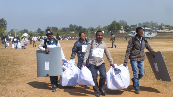 Indian Air Force Helicopters Make 404 Sorties To Ferry Polling Staff In Chhattisgarhs Naxal-Hit Bastar