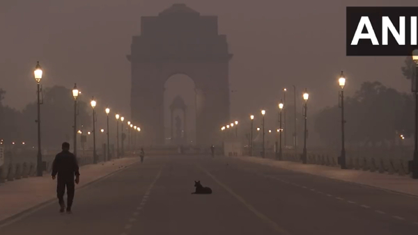 Delhi-NCRs Smog Almost Apocalyptic; Air Quality At Its Worst This Season In Anand Vihar, Noida, Ghaziabad