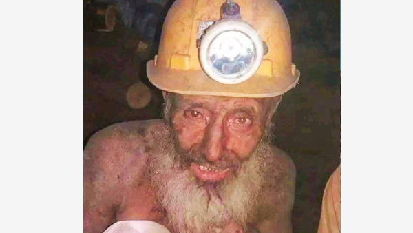 Fact Check: Is This The Picture Of A Man Trapped In Uttarakhand Tunnel? Here The Truth