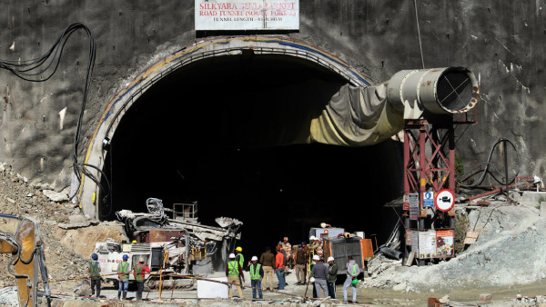 Be Sensitive In reportage, Avoid Sensationalising Tunnel Rescue Operations: Govt To TV channels